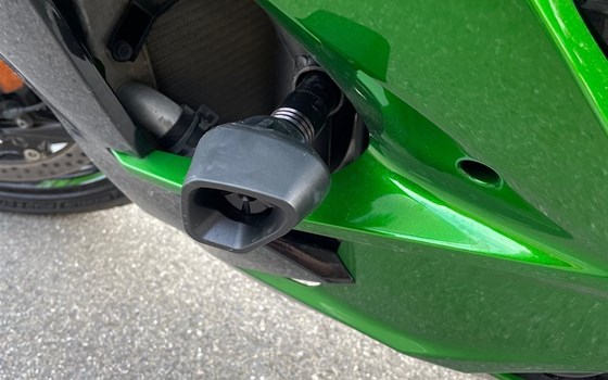 Motorrad Occasion Kawasaki Ninja H2 SX SE - Bild 8