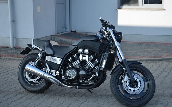 Gebrauchtmotorrad Yamaha V-Max VMX 1200 - Bild 1 Gebrauchtmotorrad Yamaha V-Max VMX 1200 - Bild 1