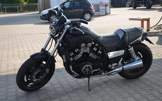 Gebrauchtmotorrad Yamaha V-Max VMX 1200 - Bild 3 Gebrauchtmotorrad Yamaha V-Max VMX 1200 - Bild 3