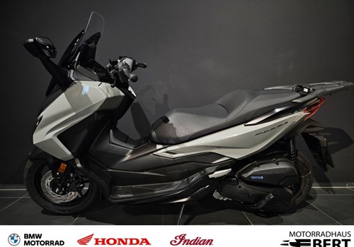 Honda Forza 125