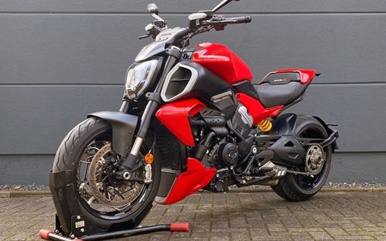 Gebrauchtmotorrad Ducati Diavel V4 - Bild 3