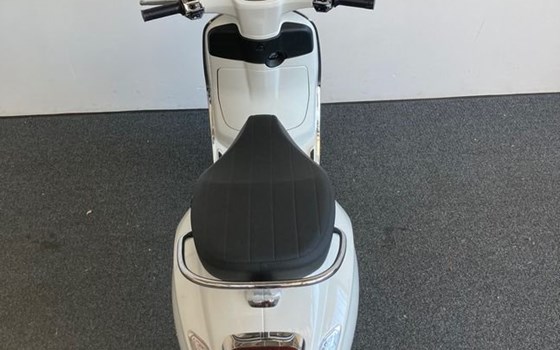 Neufahrzeug Vespa Primavera 50 - Bild 14 Neufahrzeug Vespa Primavera 50 - Bild 14
