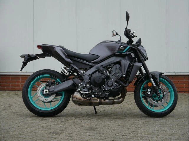 Angebot Yamaha MT-09 Y-AMT 35kW Bild 3: Angebot Yamaha MT-09 Y-AMT 35kW
