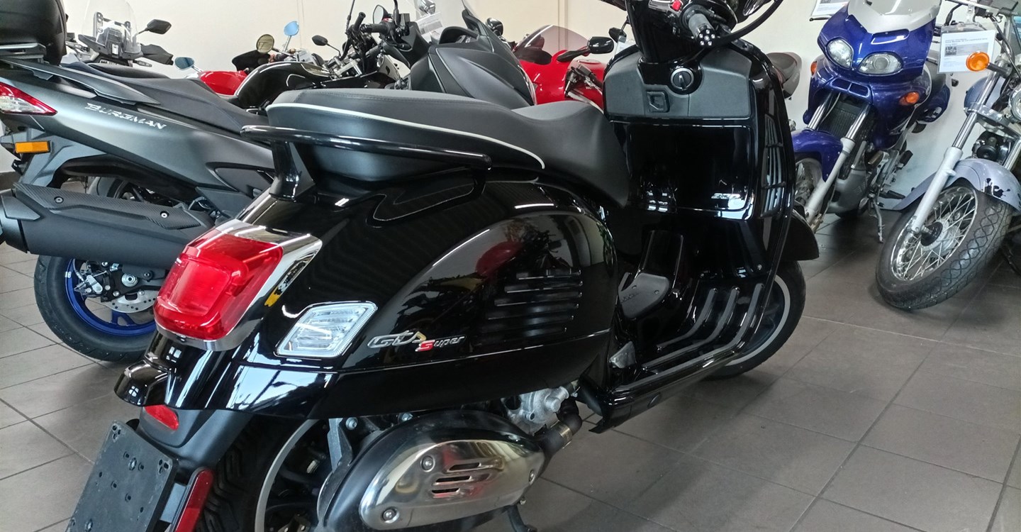 Angebot Vespa GTS 300 Super