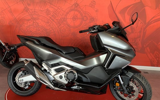 Neufahrzeug Honda Forza 750 - Bild 3 Neufahrzeug Honda Forza 750 - Bild 3