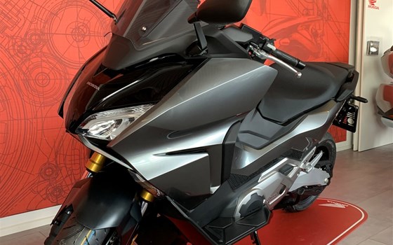 Neufahrzeug Honda Forza 750 - Bild 1 Neufahrzeug Honda Forza 750 - Bild 1