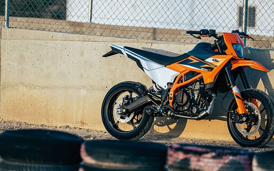 Neufahrzeug KTM 125 SMC R - Bild 9 Neufahrzeug KTM 125 SMC R - Bild 9