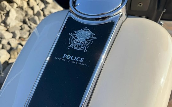 Gebrauchtmotorrad Harley-Davidson Electra Glide Police Edition - Bild 7 Gebrauchtmotorrad Harley-Davidson Electra Glide Police Edition - Bild 7