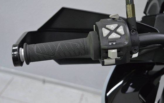 Gebrauchtmotorrad Husqvarna Norden 901 - Bild 11