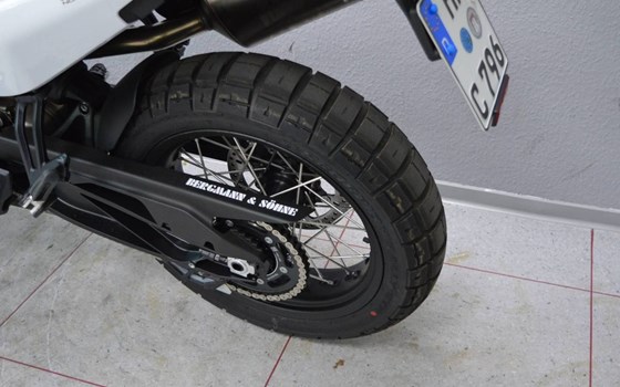 Gebrauchtmotorrad Husqvarna Norden 901 - Bild 7