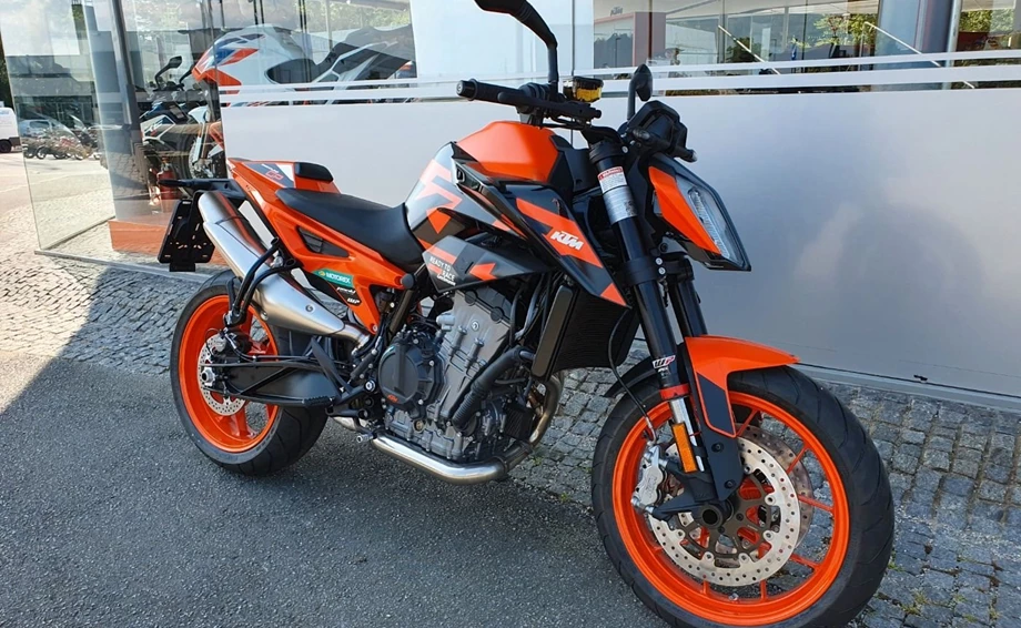 Angebot KTM 890 Duke GP Bild 3: Angebot KTM 890 Duke GP