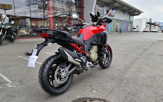 Neufahrzeug Ducati Multistrada V4 S - Bild 4 Neufahrzeug Ducati Multistrada V4 S - Bild 4
