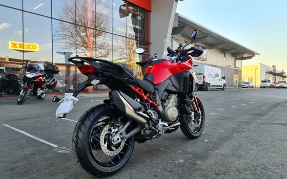 Neufahrzeug Ducati Multistrada V4 S - Bild 4 Neufahrzeug Ducati Multistrada V4 S - Bild 4
