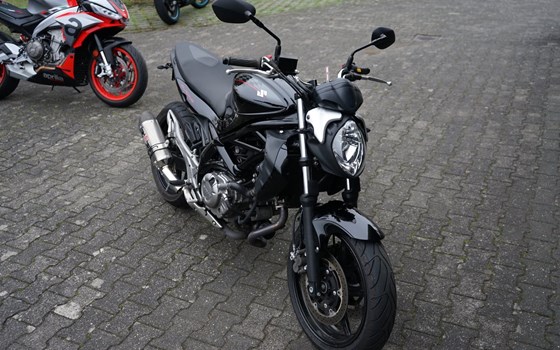Gebrauchtmotorrad Suzuki SFV 650 Gladius - Bild 6