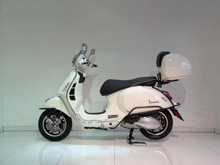 Angebot Vespa GTS 300 Super Bild 3: Angebot Vespa GTS 300 Super