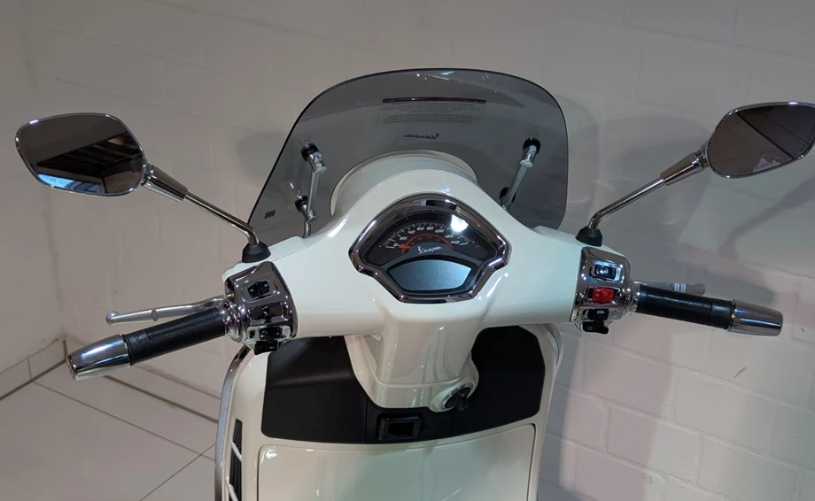 Angebot Vespa GTS 300 Super Bild 5: Angebot Vespa GTS 300 Super