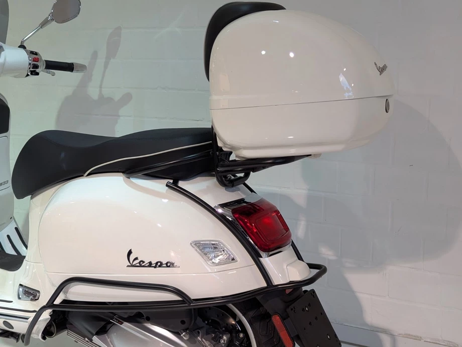 Angebot Vespa GTS 300 Super Bild 8: Angebot Vespa GTS 300 Super