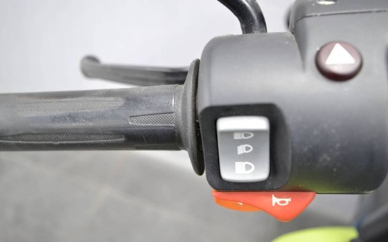 Gebrauchtmotorrad BMW R 1150 R Rockster - Bild 9