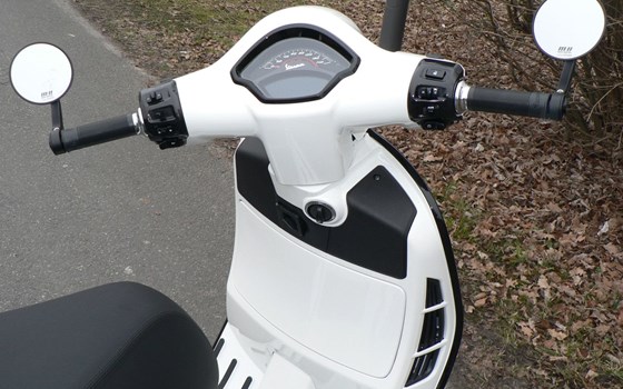 Neufahrzeug Vespa 125 Super - Bild 9