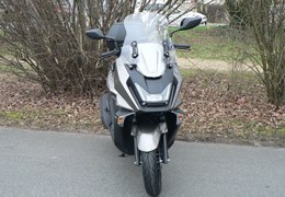 Neumotorrad Kymco Sky Town 125i ABS