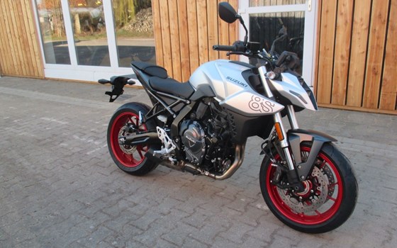 Neufahrzeug Suzuki GSX-8S - Bild 1