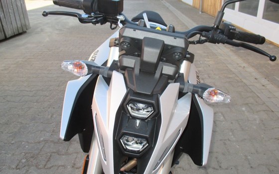 Neufahrzeug Suzuki GSX-8S - Bild 8