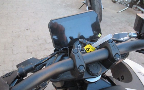 Neufahrzeug Suzuki GSX-8S - Bild 9