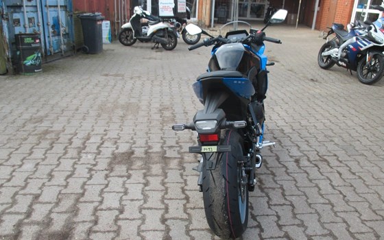 Gebrauchtmotorrad Suzuki GSX-8R - Bild 4