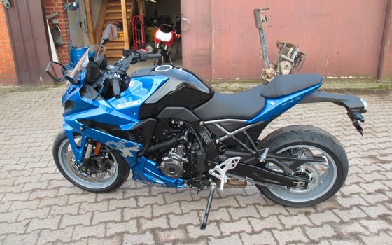 Gebrauchtmotorrad Suzuki GSX-8R - Bild 6