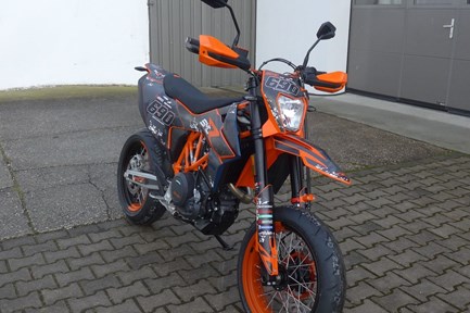 KTM 690 SMC R