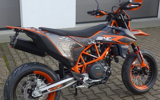 Gebrauchtmotorrad KTM 690 SMC R - Bild 3
