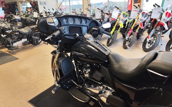 Gebrauchtmotorrad Harley-Davidson Tri Glide Ultra Classic - Bild 6 Gebrauchtmotorrad Harley-Davidson Tri Glide Ultra Classic - Bild 6