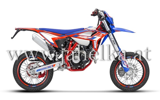 Neufahrzeug Beta RR 4T 125 R - Bild 1 Neufahrzeug Beta RR 4T 125 R - Bild 1