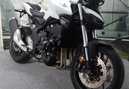 Neumotorrad Honda CB1000 Hornet