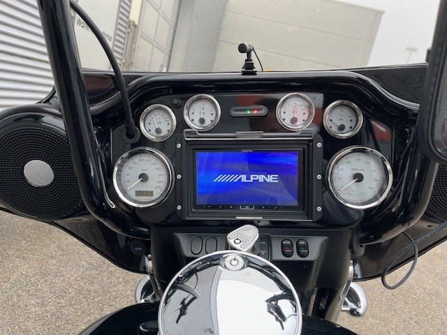 Harley-Davidson Street Glide FLHX (Vivid Black) - Bild 12