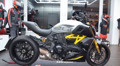 Gebrauchtfahrzeug Ducati Diavel 1260 S Black and Steel