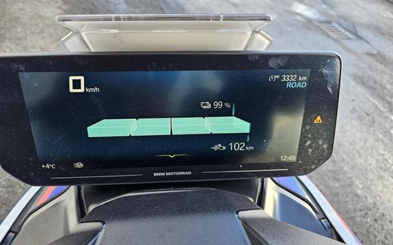 Gebrauchtmotorrad BMW CE 04 - Bild 1