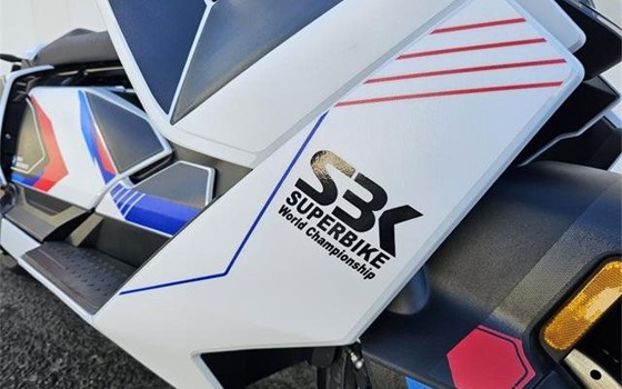 Gebrauchtmotorrad BMW CE 04 - Bild 6