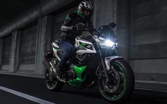 Gebrauchtmotorrad Kawasaki Z7 Hybrid - Bild 7