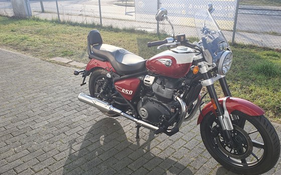 Gebrauchtmotorrad Royal Enfield Super Meteor 650 - Bild 2