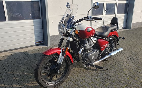 Gebrauchtmotorrad Royal Enfield Super Meteor 650 - Bild 3