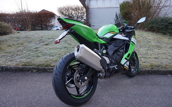 Motorrad Occasion Kawasaki Ninja ZX-4RR - Bild 4