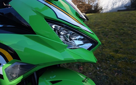 Motorrad Occasion Kawasaki Ninja ZX-4RR - Bild 9