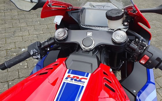 Neufahrzeug Honda CBR1000RR-R Fireblade - Bild 12