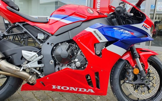 Neufahrzeug Honda CBR1000RR-R Fireblade - Bild 6