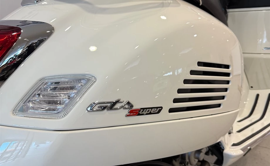 Angebot Vespa GTS 310 Super Bild 2: Angebot Vespa GTS 310 Super