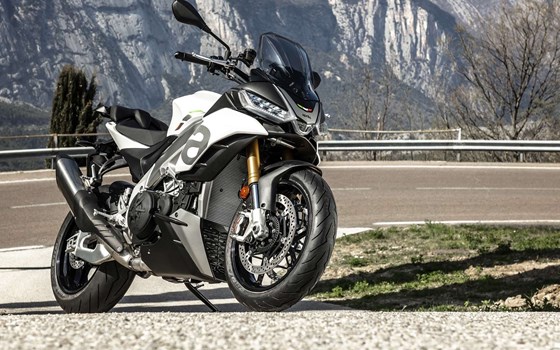 Neufahrzeug Aprilia Tuono V4 1100 - Bild 7 Neufahrzeug Aprilia Tuono V4 1100 - Bild 7