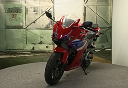 Neumotorrad Honda CBR500R E-Clutch