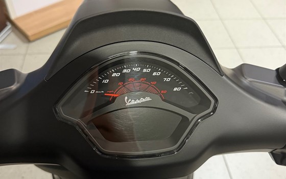 Neufahrzeug Vespa Sprint 50 S - Bild 4