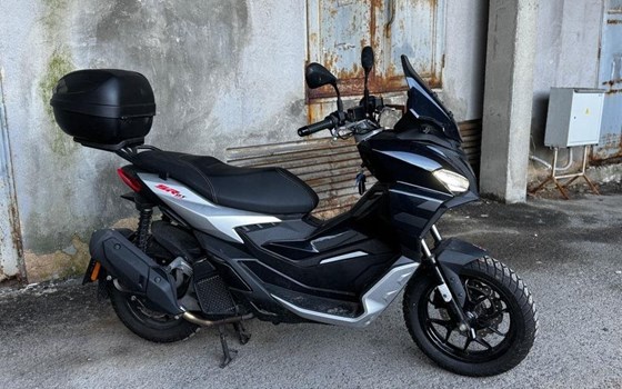 Motorrad Occasion Aprilia SR GT 125 - Bild 1